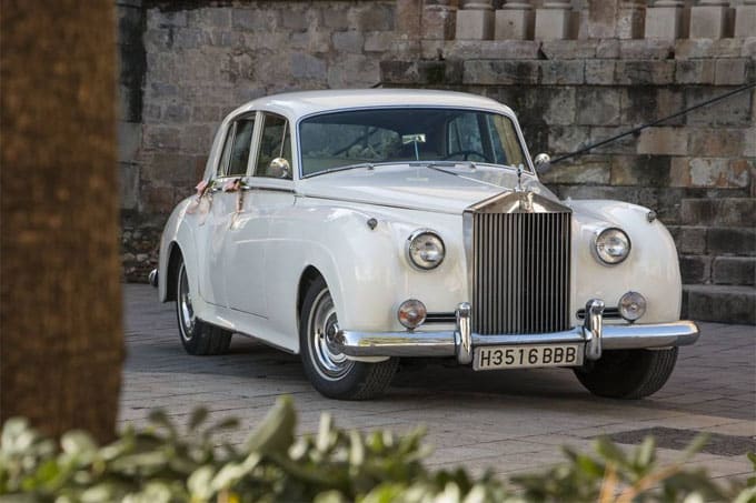 Rolls royce silver wraith
