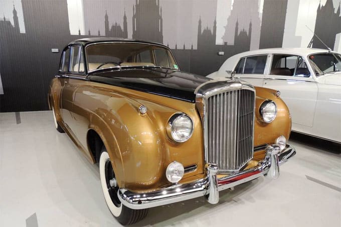 Bentley S2