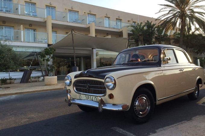 Peugeot 403