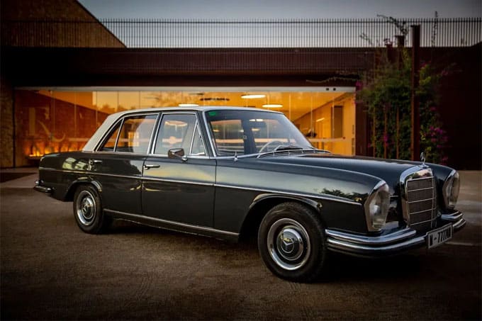 Mercedes Benz 250S de los años 1960