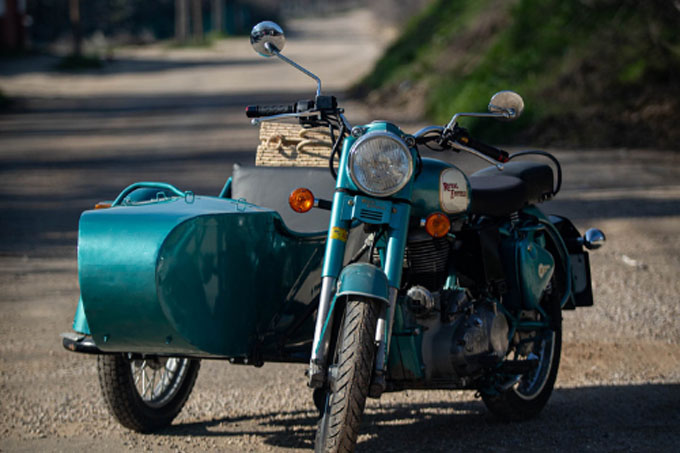 Royal Enfield Classic 500