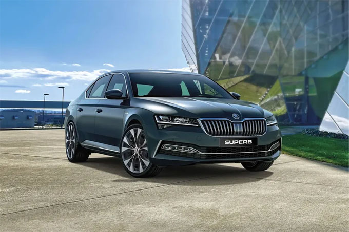 Skoda Superb.