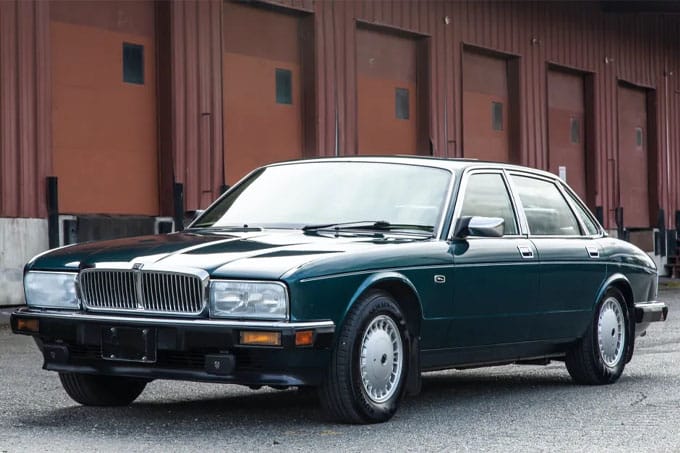 Jaguar XJ