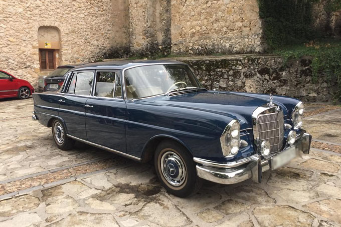 Mercedes-Benz Fintail