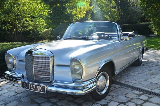 Mercedes Benz 220