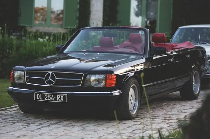 Mercedes coupe SEC W126