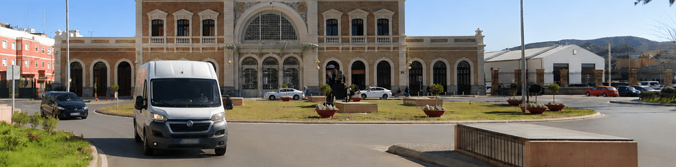 Alquiler de furgonetas en Cartagena estación de tren